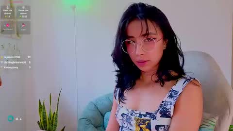 Snapshot of evelyn_chelle chatting on February 2025 06:55:01 PM Im Eve or Chelle Next Stream 191224 online show from February 2025 06:55:01 PM