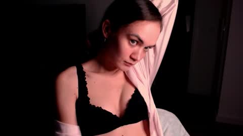 Evelyn online show from November 2025 08:41:01 PM