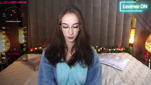 Snapshot of evelyn_rush1 chatting on December 2024 10:26:01 PM evelyn rush1 online show from December 2024 10:26:01 PM