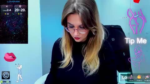 evelyne_rose online show from November 2025 06:14:01 AM