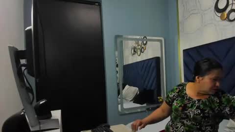 evelynrosi_ online show from July 2026 11:58:02 AM
