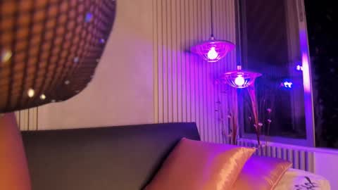 EvelynZoee online show from September 2025 04:01:02 AM