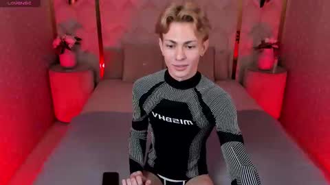 Snapshot of even_vrot chatting on November 2025 07:47:02 PM Even online show from November 2025 07:47:02 PM