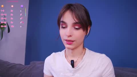 Snapshot of evervessi chatting on January 2026 06:17:01 AM Anita online show from January 2026 06:17:01 AM