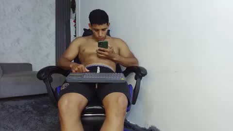 luis online show from November 2025 07:57:01 PM