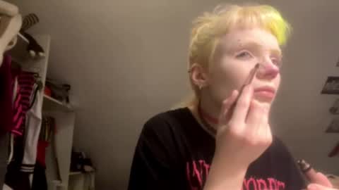 Sky online show from December 2025 05:20:01 PM