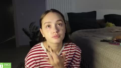 evi_woow online show from October 2025 07:14:02 PM