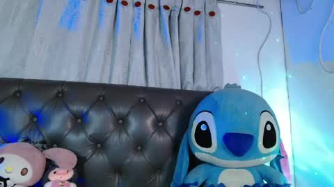 Snapshot of evie_cloud chatting on June 2026 04:52:02 AM Evie Cloud online show from June 2026 04:52:02 AM