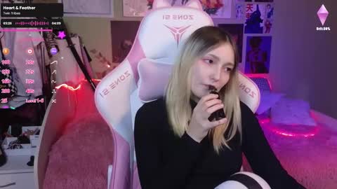 Snapshot of evie_rosen chatting on December 2024 04:01:02 AM Evie online show from December 2024 04:01:02 AM