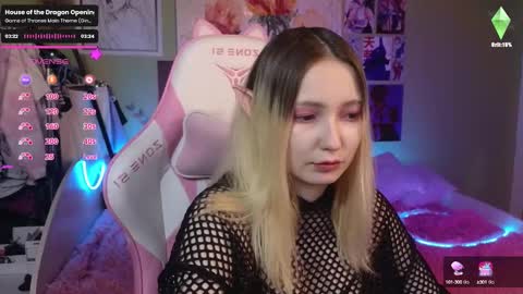 Snapshot of evie_rosen chatting on December 2024 08:02:02 PM Evie online show from December 2024 08:02:02 PM