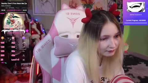 Snapshot of evie_rosen chatting on December 2024 08:38:02 PM Evie online show from December 2024 08:38:02 PM