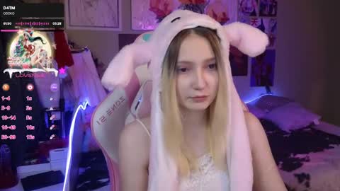 Snapshot of evie_rosen chatting on January 2025 08:21:01 PM Evie online show from January 2025 08:21:01 PM