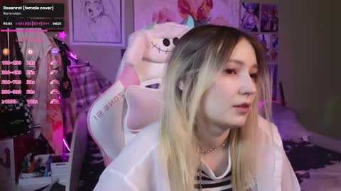 Snapshot of evie_rosen chatting on January 2025 09:35:02 PM Evie online show from January 2025 09:35:02 PM