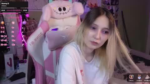 Snapshot of evie_rosen chatting on January 2025 05:05:01 AM Evie online show from January 2025 05:05:01 AM