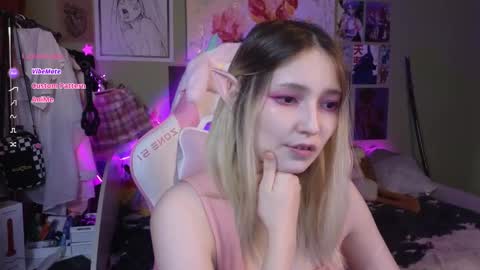 Snapshot of evie_rosen chatting on January 2025 02:41:01 AM Evie online show from January 2025 02:41:01 AM