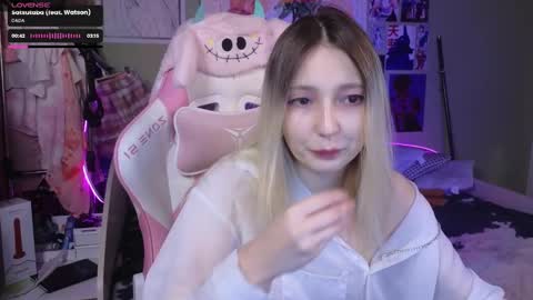 Snapshot of evie_rosen chatting on January 2025 02:07:02 AM Evie online show from January 2025 02:07:02 AM