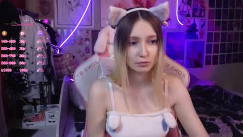 Snapshot of evie_rosen chatting on March 2025 11:15:02 PM Evie online show from March 2025 11:15:02 PM