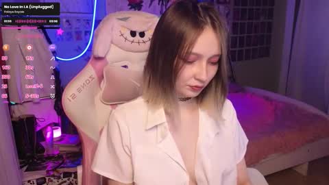 Snapshot of evie_rosen chatting on October 2025 12:36:01 AM Evie online show from October 2025 12:36:01 AM