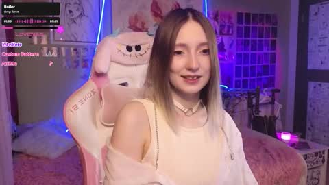 Snapshot of evie_rosen chatting on November 2025 09:18:01 PM Evie online show from November 2025 09:18:01 PM