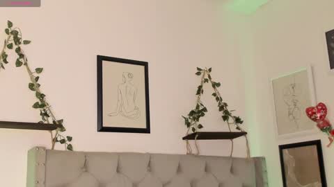 Ivi Alejandra  online show from January 2025 06:51:01 PM