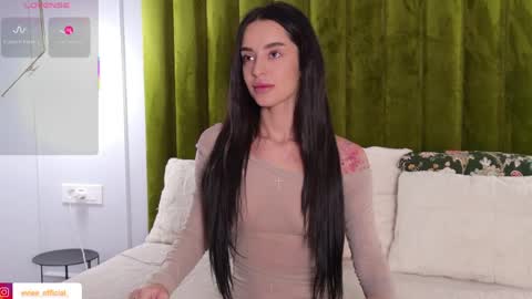 Evie online show from April 2026 10:59:01 PM