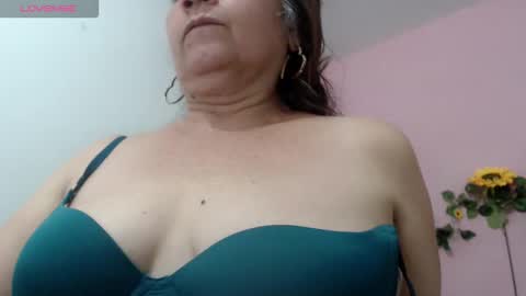 Pamela  online show from November 2025 05:56:02 PM