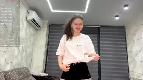 Eva online show from November 2025 03:10:02 PM