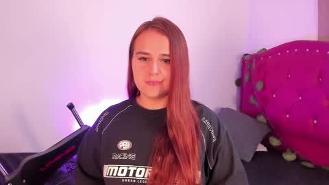 Snapshot of evy_orange1 chatting on January 2025 05:56:02 PM EVY online show from January 2025 05:56:02 PM