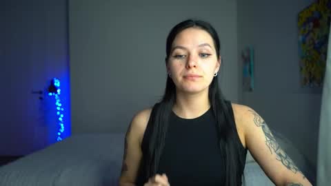 ewelynscott online show from December 2025 10:37:01 PM