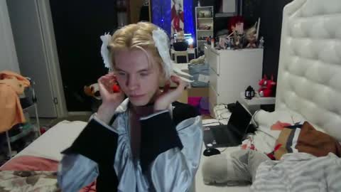 Essa online show from April 2026 09:23:02 PM