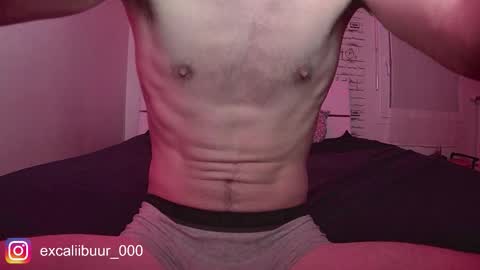 Snapshot of excaliibuur chatting on December 2025 05:40:02 PM Excaliibuur online show from December 2025 05:40:02 PM