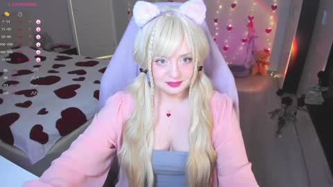 Snapshot of exhoneyangel chatting on February 2025 12:00:01 PM  Amy  online show from February 2025 12:00:01 PM