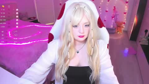 Snapshot of exhoneyangel chatting on February 2025 12:47:01 PM  Amy  online show from February 2025 12:47:01 PM