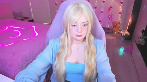Snapshot of exhoneyangel chatting on March 2025 08:41:02 AM  Amy  online show from March 2025 08:41:02 AM