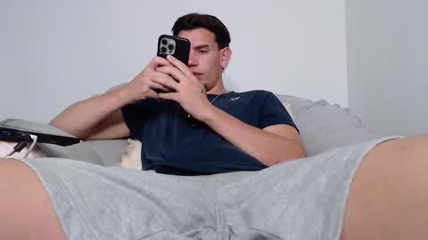 Exi111 online show from October 2025 04:47:02 PM