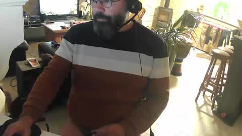 Gio online show from December 2024 09:17:01 PM