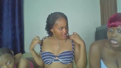 Snapshot of exotic_cutiee chatting on April 2026 10:32:01 PM exotic_cutiee online show from April 2026 10:32:01 PM