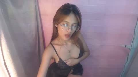 Snapshot of expenseve_kendy chatting on October 2025 10:04:02 PM veronica online show from October 2025 10:04:02 PM