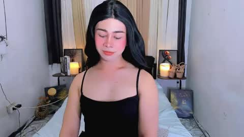 Snapshot of expensive_elise chatting on June 2026 03:39:02 PM expensive_elise online show from June 2026 03:39:02 PM