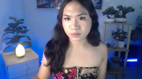 Snapshot of expensivepearl chatting on March 2026 11:32:02 PM Claire online show from March 2026 11:32:02 PM