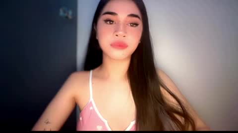 Snapshot of expensivets_chloe chatting on May 2026 08:20:01 AM chloee online show from May 2026 08:20:01 AM
