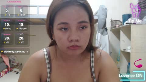 Snapshot of expnsivelj chatting on April 2026 09:51:02 AM expnsivelj online show from April 2026 09:51:02 AM