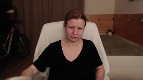 Crystal online show from December 2024 06:28:01 PM