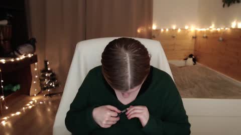 Crystal online show from December 2024 02:43:02 AM