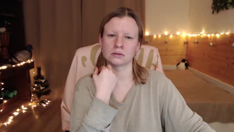 Crystal online show from February 2025 07:31:02 PM