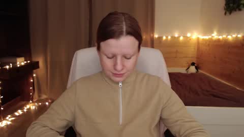 Crystal online show from March 2025 06:41:02 PM