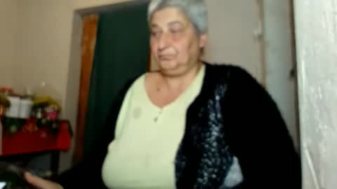 Snapshot of exquisitemature chatting on October 2025 12:25:01 PM ExquisiteMature online show from October 2025 12:25:01 PM