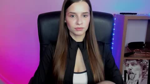 Maya online show from November 2025 07:36:02 AM