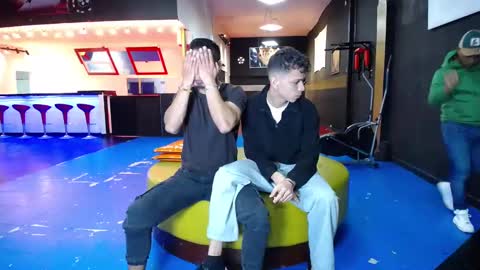 extrangers online show from March 2025 12:09:02 PM