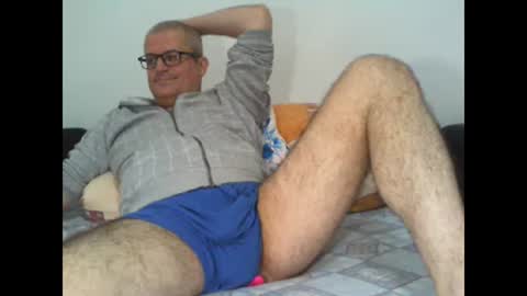 Snapshot of eyes12 chatting on April 2026 06:05:01 AM GEORGE online show from April 2026 06:05:01 AM